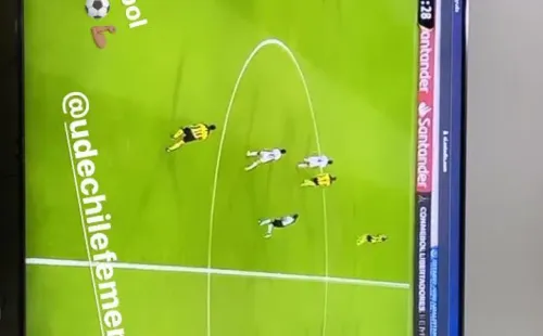 Arturo Vidal sigue en tiempo real a la U Femenina en la Copa Libertadores.