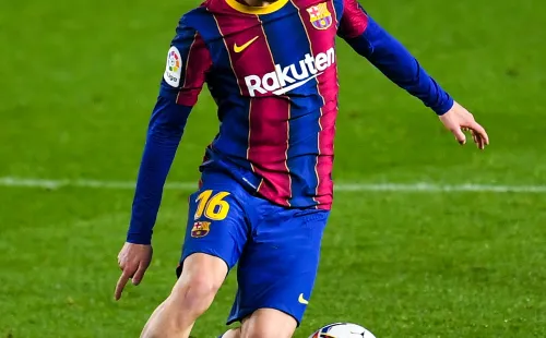 Pedri ha sido clave esta temporada para el Barcelona. El mediocampista de 18 años no ha debutado por la selección absoluta, pero es una variante para esta fecha triple. (Foto: Getty)