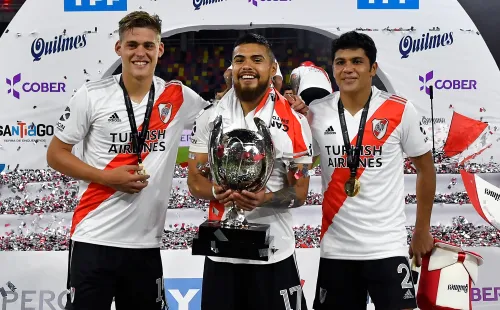 La última vez que se enfrentaron ambos equipos, el River de Paulo Díaz goleo a Racing y se quedó con la Supercopa Argentina. (Foto: Getty)