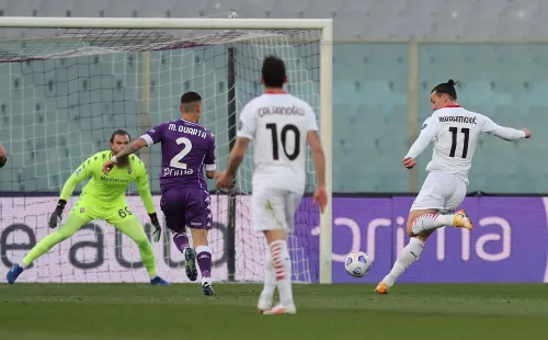 Zlatan estuvo marginado tres fechas por una lesión. Volvió a las canchas frente a la Fiorentina y anotó en la victoria por 3-2 de su equipos. (Foto: Getty)