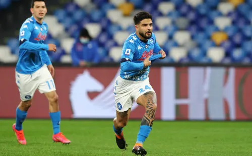 La última vez que se enfrentaron ambos equipos, el Napoli se impuso por la cuenta mínima con un gol de penal de Lorenzo Insigne. (Foto: Getty)