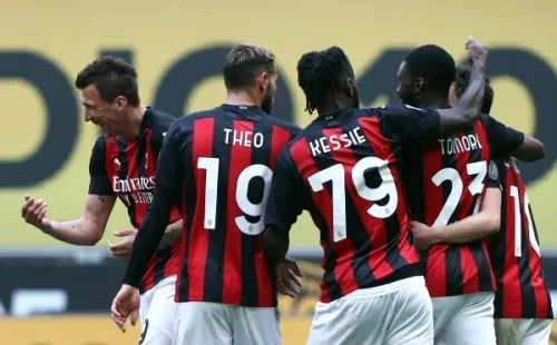 El Rossonero busca un tercer triunfo consecutivo, algo para manetenr la ilusión de quedarse con el scudetto. (Foto: Getty)
