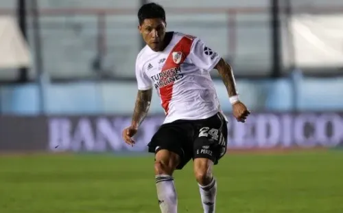 Enzo Pérez se pondrá los guantes para ser el arquero de River Plate esta noche en Copa Libertadores.