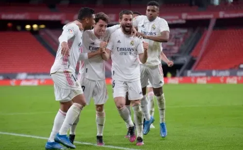 Con la victoria en Bilbao y la derrota del Barcelona, los Merengues se aseguran llegar a la última fecha con opciones de título. (Foto: Getty)