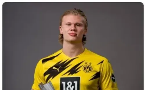 Haaland agradece tras ser elegido el MVP de la Bundesliga, polémica incluida.