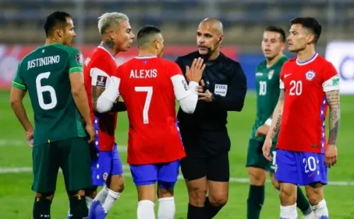 Aquino volvió a tener problemas con la Roja. Foto: Agencia Uno