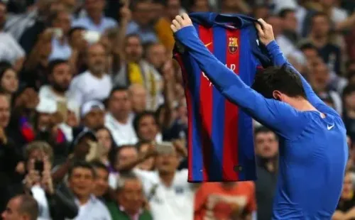 El festejo de Lionel Messi en el Santiago Bernabéu contra Real Madrid que un hincha brasileño se tatuó en la espalda.