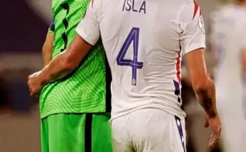 Claudio Bravo ya se enfoca en seguir rockeando con la Roja en las eliminatorias al Mundial de Qatar 2022.