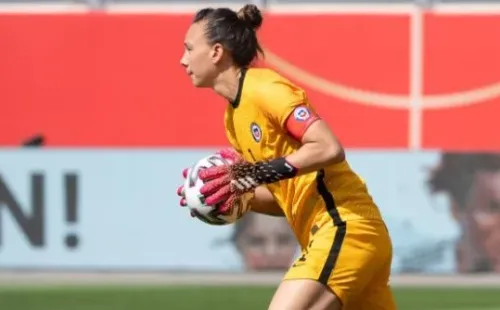 Tiane Endler defenderá el arco de la Roja en Tokio 2020 para después arribar a su nuevo club: el poderoso Olympique de Lyon.