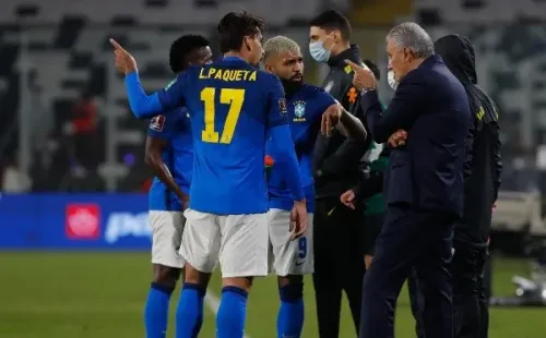 Tite fue duramente criticado por los hinchas brasileños. Foto: Agencia Uno