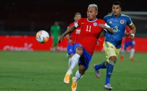 Eduardo Vargas no podrá estar hoy debido a que está suspendido por amarillas. Morales entraría por él y lo acompañaría Vidal en delantera. Foto: AgenciaUNO