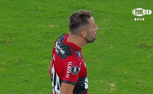 El enojo del Huaso Isla: no lo dejaron celebrar la clasificación a la final de Copa Libertadores y se lo llevaron al control antidóping. (Foto: capturas Fox Sports)