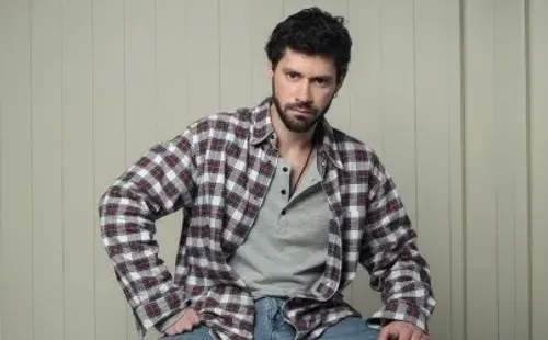 Éric Neira – Amar Profundo | Foto: Megas