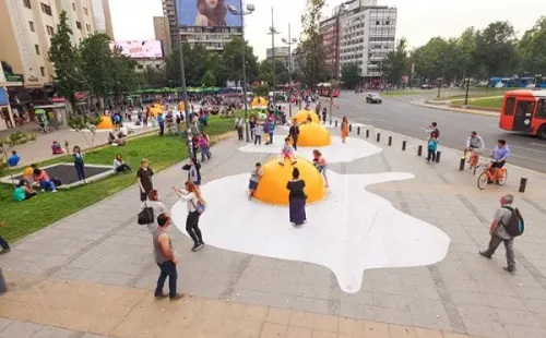 La obra “Huevos Fritos” se presentará en las calles del país. (Foto: Hecho en Casa)