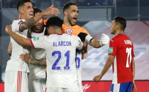 Enzo Roco estuvo todo el compromiso ante Paraguay en Asunción donde quedó suspendido por tarjetas amarillas