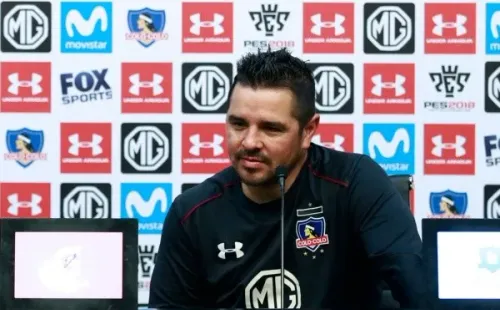 Héctor Tapia llegó a la banca de Colo Colo en 2013