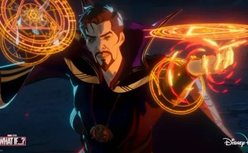 Él es Doctor Strange Supremo, la variante malinga y poderosa de Stephen Strange y que sería quien aparece en el trailer de In The Multiverse of Madness. (Foto: Disney+)