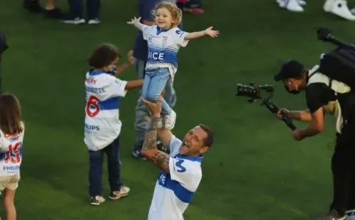 Aued está en Argentina con su familia pasando las fiestas de fin de año. Foto: Agencia Uno.