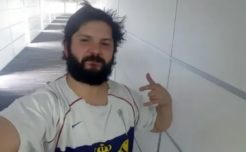 Gabriel Boric es un reconocido hincha de Universidad Católica. Foto: Archivo