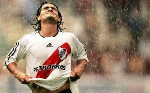Ariel Ortega pudo ser cruzado en la temporada 2011