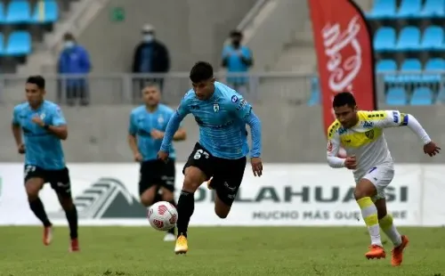 Alexander Oroz regresa a Colo Colo tras su préstamo en Iquique. Foto: Agencia Uno.