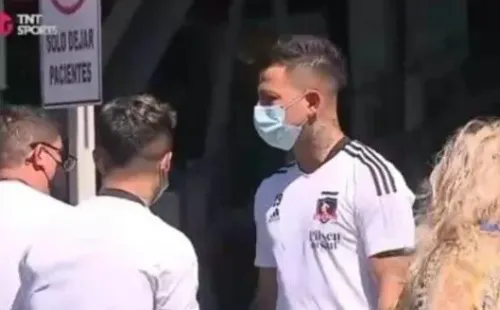 Leonardo Valencia estuvo en el primer día de pretemporada de Colo Colo. Foto: TNT Sports.