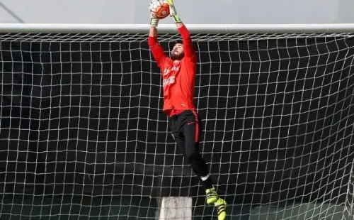 El ex arquero de la selección chilena, Paulo Garcés, piensa en colgar los guantes.