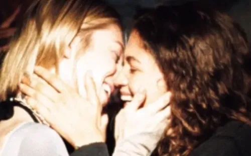 Jules y Rue en en el primer capítulo de la segunda temporada de Euphoria | Foto: @hunterschafer