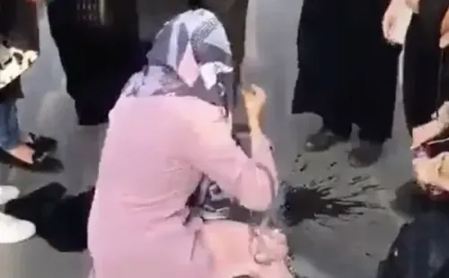Irán