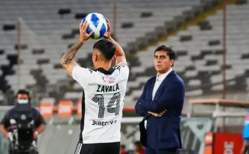 Gustavo Quinteros se tomó unos minutos en conferencia para dar un mensaje a los hinchas. Foto: Guillermo Salazar.