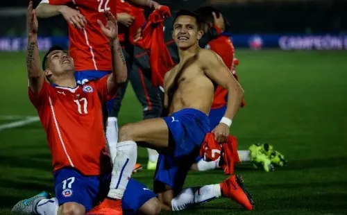 Gary y Alexis celebran el penal convertido por el tocopillano que provocó el relato de Palma (Agencia Uno)