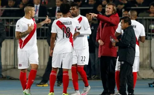 Ricardo Gareca en la semifinal de la Copa América 2015: Chile superó por 2-1 a Perú y accedió a la final. Foto: Agencia Uno.