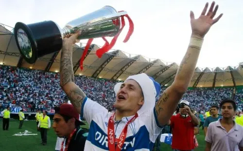 Marco Escobar adelanta que Nico Castillo tiene muy avanzado su regreso a la UC.