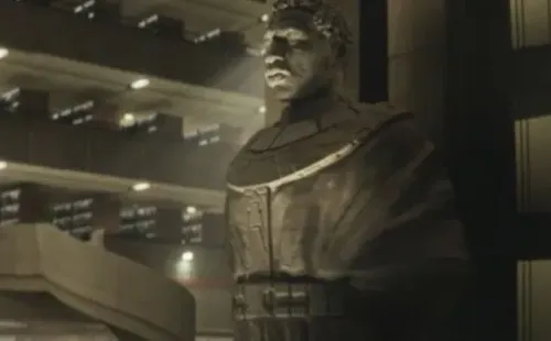 En el final de Loki, nos enteramos que el nuevo guardían del tiempo y la TVA es Kang.