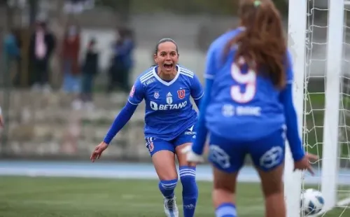 Las leonas golearon a Iquique este domingo. (Javiera Mera / Prensa U de Chile)