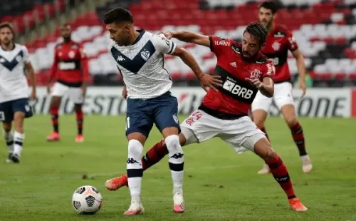 @Getty/ El último cruce fue por el Grupo G de la edición pasada con Mauricio Isla en la escuadra brasileña