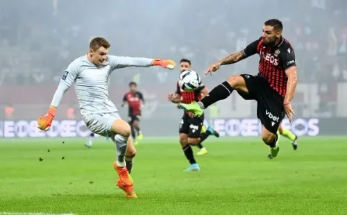 El meta de MónacoAlexander Nübel apura a la delantera de Niza (Ligue 1)