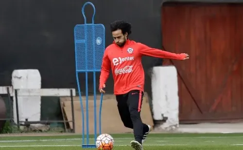 Valdivia entrenando en la Roja. Foto: Agencia Uno.