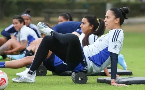 Las Leonas entrenaron en Quito por primera vez este martes. (Javiera Mera / Prensa U de Chile)