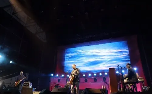 Jack Johnson en su primera presentación en Pichilemu (Foto: Javiera Zamora)