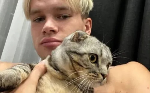 El joven futbolista compartió esta tierna foto en redes sociales. (Instagram: @mmudryk10)