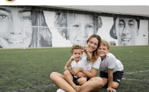 Neymar comparte una foto de su ex, Carolina Dantas, junto a su hijo Davi Lucca y su segundo retoño en la fundación del crack brasileño.