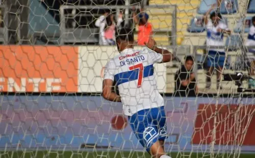 Si Santo celebra su gol en Rancagua (Agencia Uno)