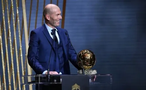 Zidane espera volver a dirigir un equipo en los próximos meses (Getty)