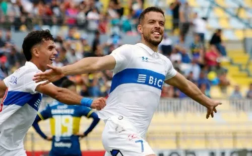 Di Santo celebra uno de los dos goles que lleva en la UC esta temporada (Agencia Uno)