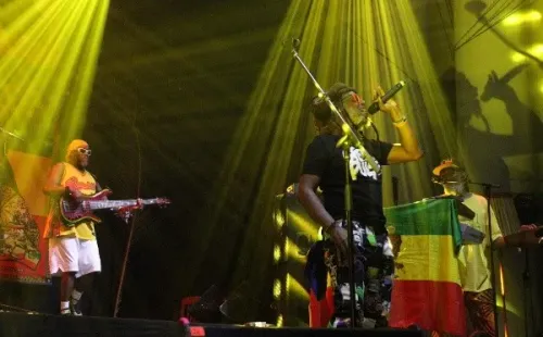 Steel Pulse.