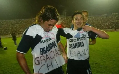 Rodrigo Pérez y Fernando Martel, dos chilenos que dejaron un buen recuerdo en Alianza Lima. (El Comercio).
