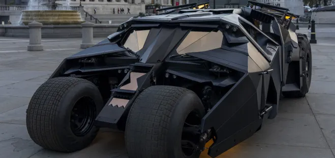 LONDRES, INLGATERRA – El Batmóvil “Tumbler” utilizado en la película de Batman protagonizada por Christian Bale durante el Batman Day 2023. | Foto: Getty Images