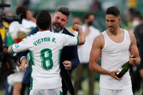 Bragarnik celebró el ascenso del Elche. (Getty Images).