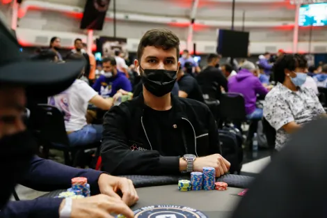 Bernardo Soares vence o Mini Bounty Builder HR do PokerStars